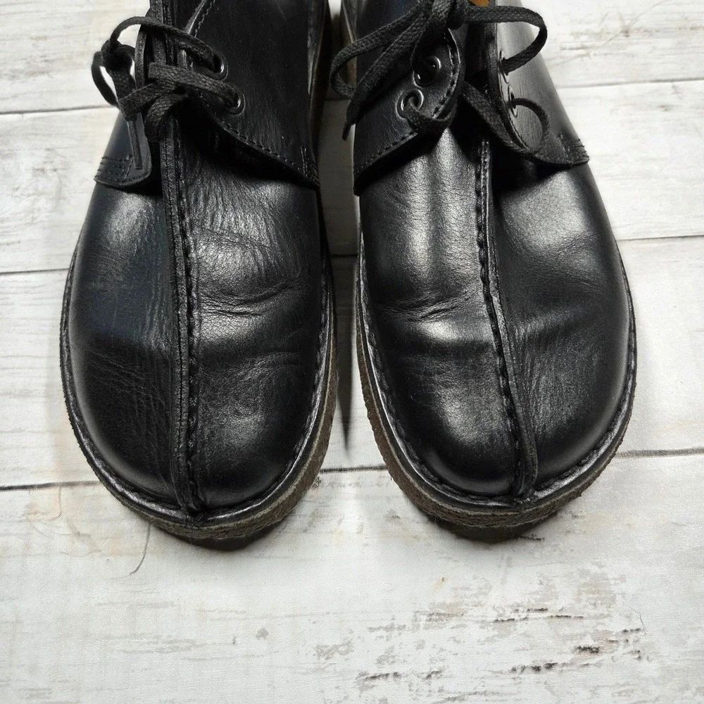 Clarks Desert Trek‎ Black Leather Center Seam Crepe Sole Shoes 500629 Women 8.5